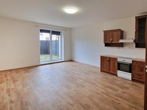 Prodej bytu 1+kk, Libčice nad Vltavou, Letecká, 42 m2