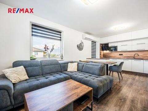 Prodej bytu 2+kk, Lavičky, 56 m2