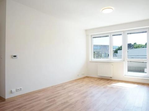 Pronájem bytu 2+1, Zlín, Bartošova, 80 m2