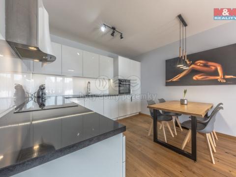 Pronájem bytu 3+kk, Praha - Hostavice, U Hostavického potoka, 69 m2