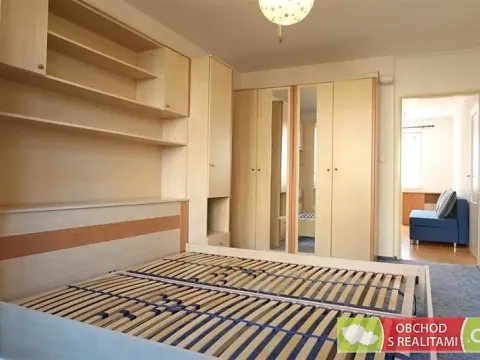 Pronájem bytu 2+1, Milovice, Spojovací, 43 m2