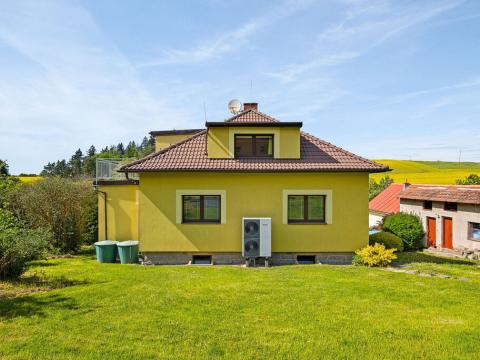 Prodej rodinného domu, Křečovice, 186 m2
