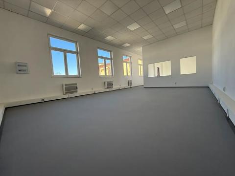 Pronájem skladu, Krnov, 9. května, 94 m2