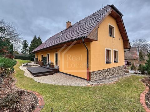 Prodej rodinného domu, Křížkový Újezdec, 314 m2