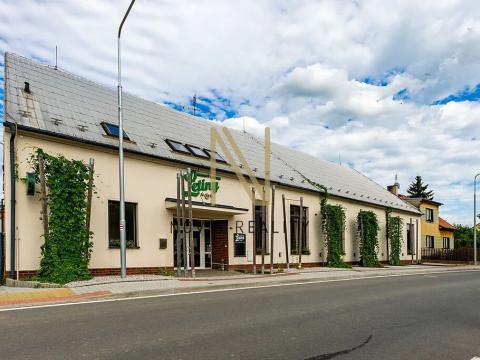 Pronájem restaurace, Letiny, 646 m2