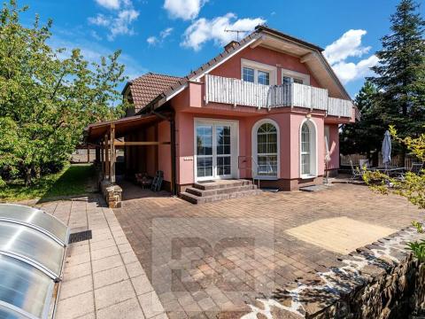 Prodej rodinného domu, Lány, Lipová, 314 m2