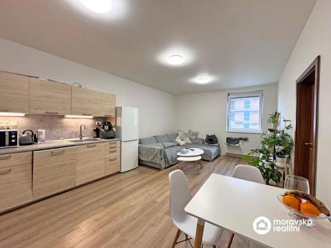 Pronájem bytu 2+kk, Brno, Košuličova, 65 m2