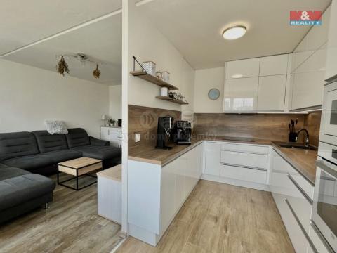 Prodej bytu 3+1, Most, Komořanská, 68 m2