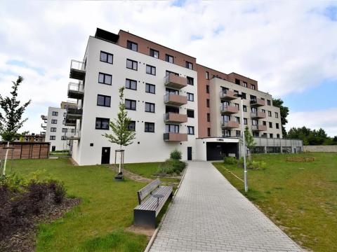 Pronájem bytu 3+kk, Praha - Kbely, Sedlářova, 77 m2