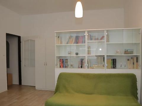 Pronájem bytu 1+kk, Benešov, Čechova, 33 m2