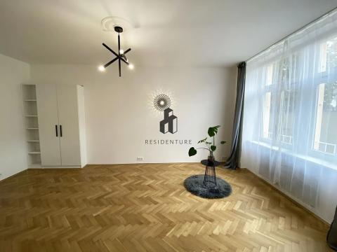 Pronájem bytu 3+1, Praha - Vinohrady, Řipská, 100 m2