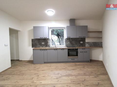 Pronájem bytu 1+kk, Líbeznice, Pod lipami, 35 m2