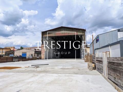 Pronájem výrobních prostor, Mníšek pod Brdy, Pražská, 2350 m2