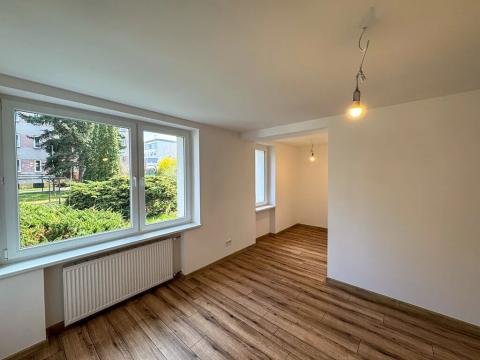 Prodej bytu 3+1, Praha - Zbraslav, Svépomoci, 85 m2
