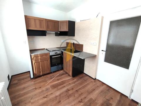 Pronájem bytu 1+1, Turnov, Diamantová, 41 m2
