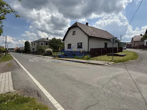 Prodej bytu 4+1, Osek, 140 m2