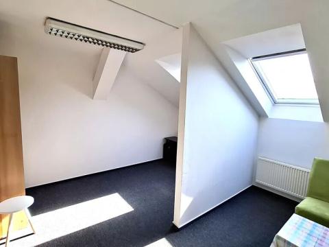 Pronájem kanceláře, Plzeň, Klatovská třída, 16 m2