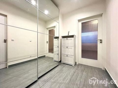 Pronájem bytu 1+kk, Brno - Bohunice, Moldavská, 33 m2