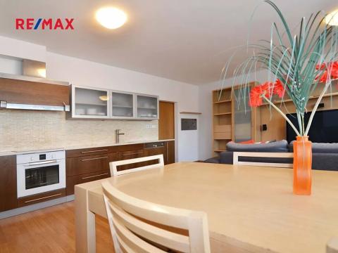 Pronájem bytu 3+kk, Praha - Břevnov, Bolívarova, 94 m2