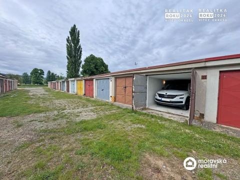 Pronájem garáže, Ivančice, 15 m2