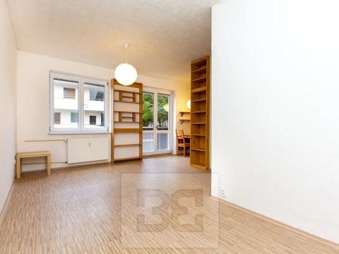 Pronájem bytu 1+kk, Praha - Břevnov, Talichova, 39 m2