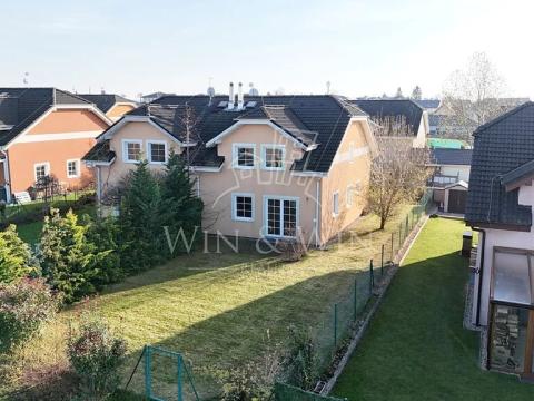 Prodej rodinného domu, Větrušice, Skalní, 140 m2