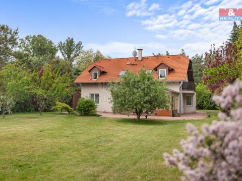 Prodej rodinného domu, Záryby, 200 m2