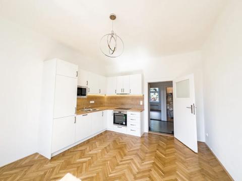 Pronájem bytu 2+kk, Praha - Strašnice, Na Třebešíně, 60 m2
