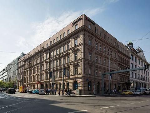 Pronájem kanceláře, Praha - Smíchov, Radlická, 380 m2