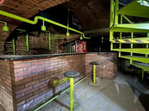 Prodej obchodního prostoru, Praha, Vysočanská, 280 m2