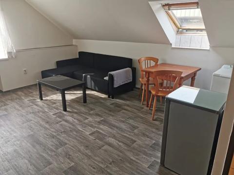 Pronájem bytu 2+kk, Praha - Radotín, Výpadová, 35 m2