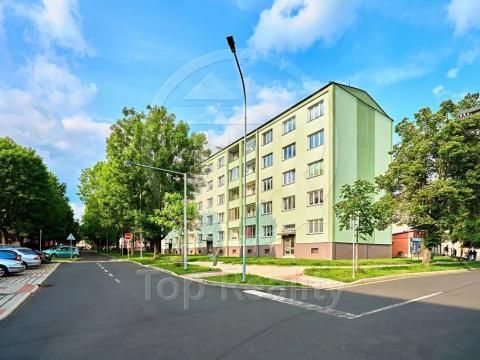 Prodej bytu 3+1, Ostrov, Kollárova, 71 m2