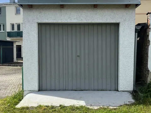 Pronájem garáže, Děčín, 20 m2