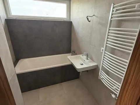 Pronájem bytu 2+kk, Pardubice, Pod Vinicí, 63 m2