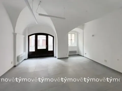 Pronájem obchodního prostoru, Pardubice, Zámecká, 105 m2