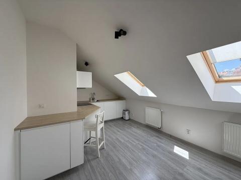 Pronájem bytu 2+kk, Praha - Vršovice, Košická, 4 m2