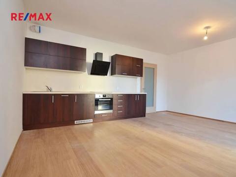Pronájem bytu 2+kk, Praha - Jinonice, Kačírkova, 60 m2
