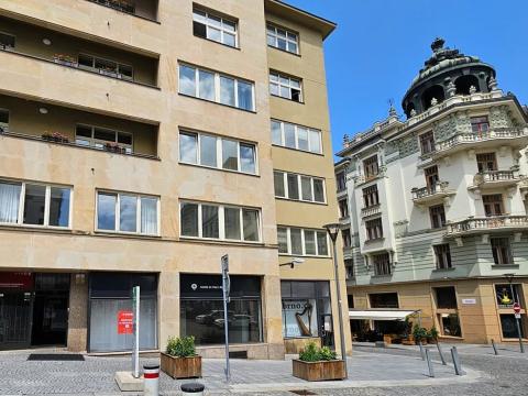 Pronájem obchodního prostoru, Brno, Dominikánské náměstí, 47 m2