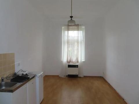 Pronájem bytu 1+kk, Praha - Vršovice, Moskevská, 19 m2