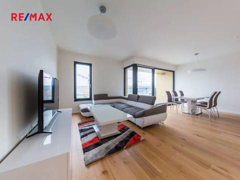 Prodej bytu 3+kk, Praha - Libeň, Menclova, 101 m2