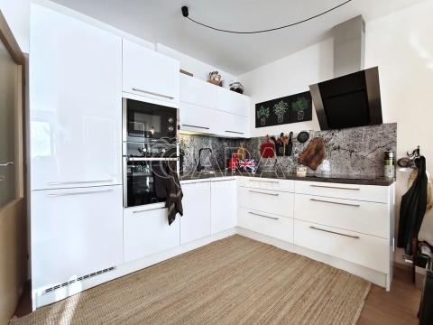 Pronájem bytu 1+kk, Praha - Modřany, Vorařská, 55 m2