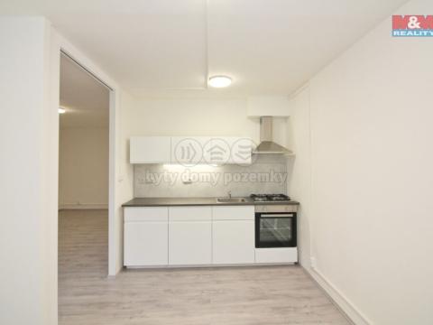 Pronájem bytu 3+1, Praha - Kobylisy, Slancova, 72 m2