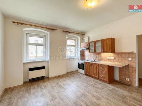 Pronájem bytu 2+kk, Karlovy Vary - Dvory, Na Průhoně, 36 m2