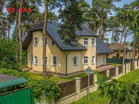 Pronájem rodinného domu, Lhota, K Lesnu, 205 m2