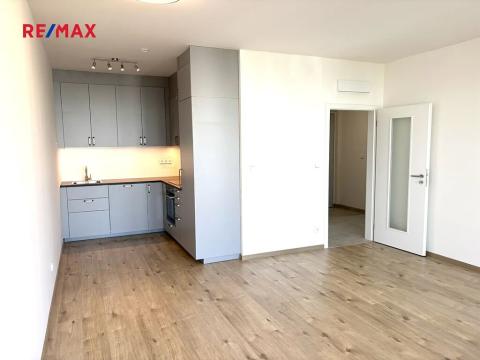 Pronájem bytu 2+kk, Praha - Dolní Počernice, Černodolská, 59 m2