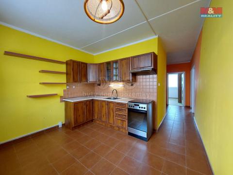 Pronájem bytu 3+1, Klášterec nad Ohří - Miřetice u Klášterce nad Ohří, Luční, 71 m2