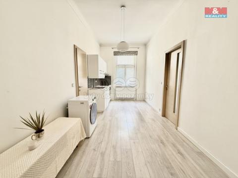 Pronájem bytu 2+kk, Praha - Nové Město, Navrátilova, 41 m2
