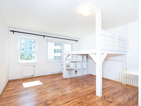 Pronájem bytu 1+kk, Praha - Černý Most, Dobrovolného, 36 m2