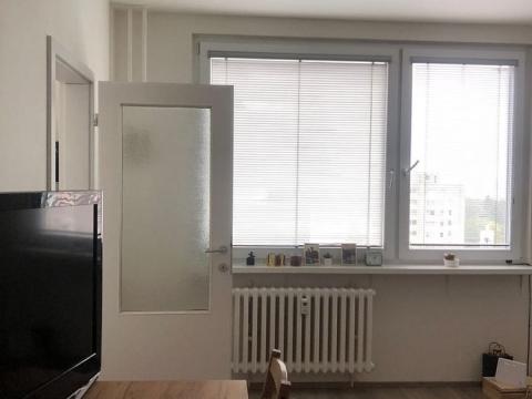 Pronájem bytu 1+1, Praha - Troja, Krynická, 29 m2