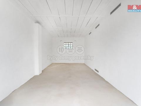 Prodej garáže, Ústí nad Labem - Bukov, Dukelských hrdinů, 21 m2